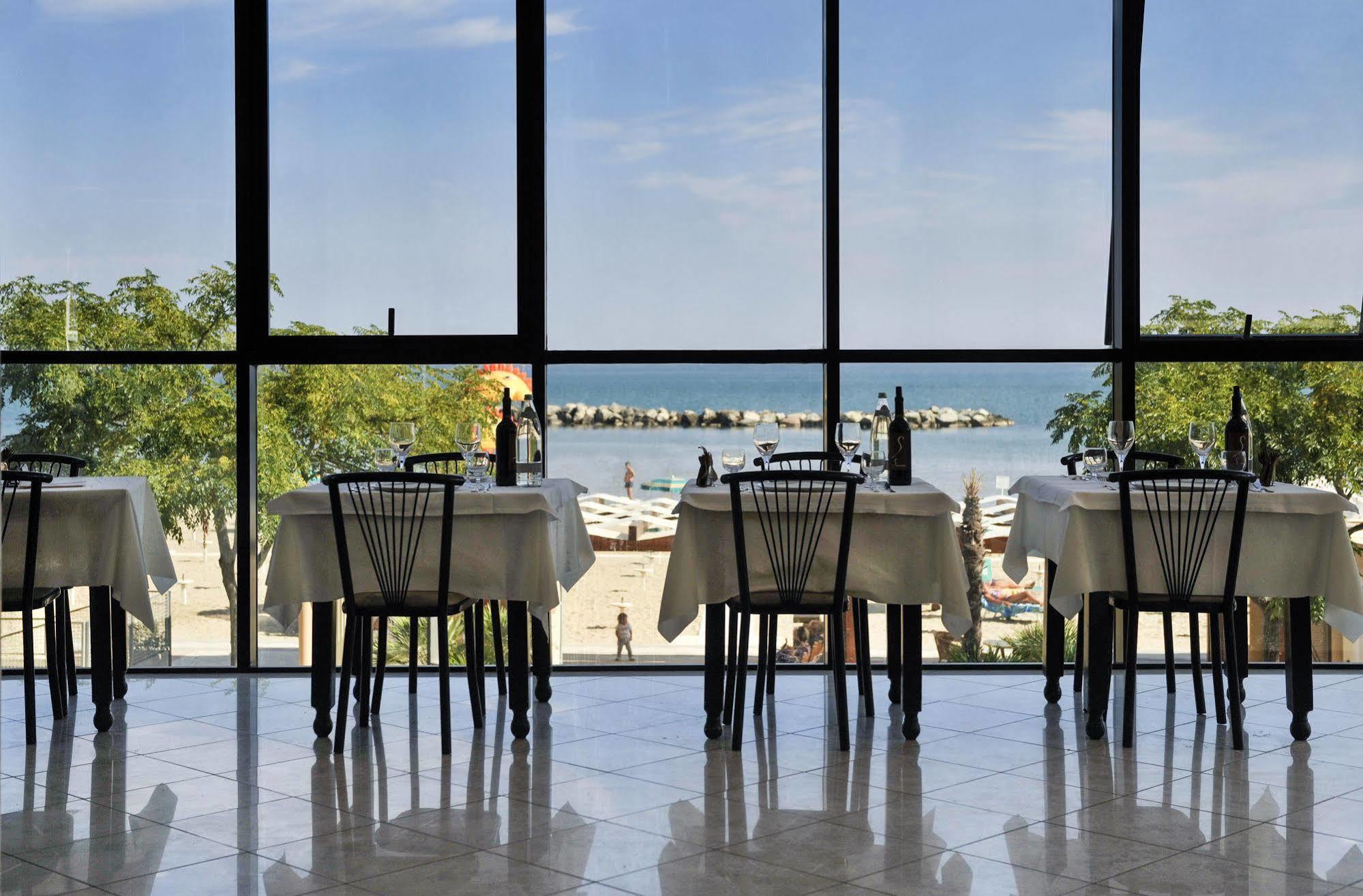 Milano Resort Bellaria-Igea Marina Exterior photo